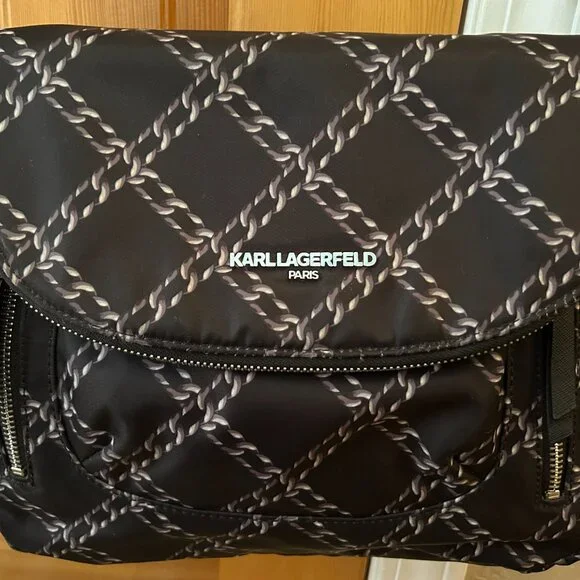 Karl Lagerfeld Crossbody Bag w/adjustable strap - Picture 2 of 3